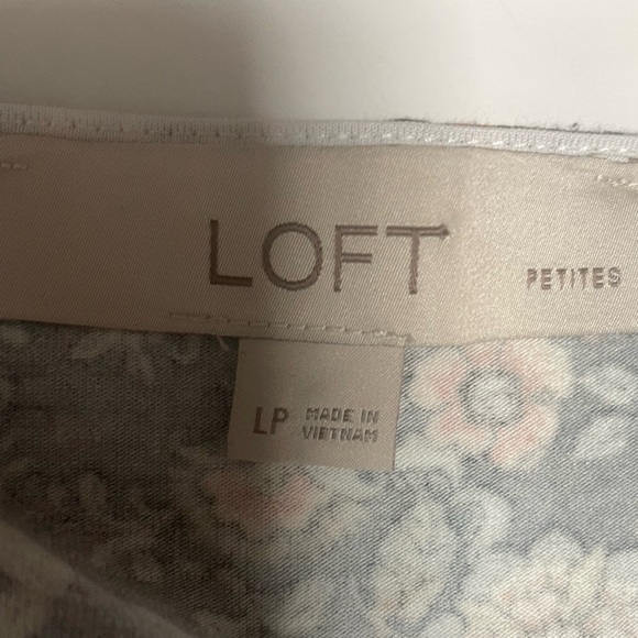 LOFT Boho Gray Floral Ruffle Sleeve Midi Dress Womens Large Petite - Picture 5 of 10